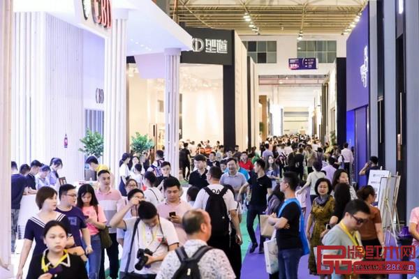 2019中国全屋整装定制展暨东莞国际设计周开幕首日现场人气 2019中国全屋整装定制展暨东莞国际设计周开幕首日现场人气