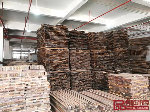 汉府家具阔叶黄檀木材