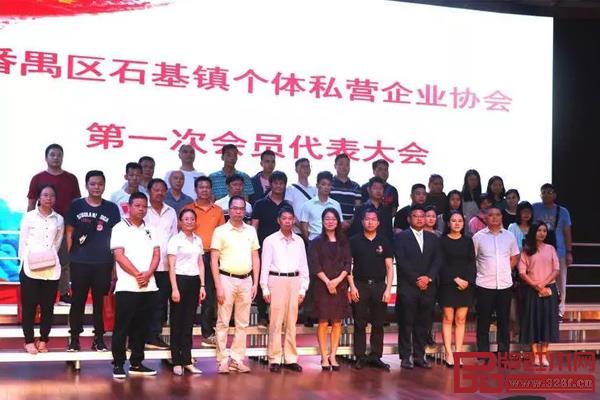 右四 家宝红木总经理陈健发先生