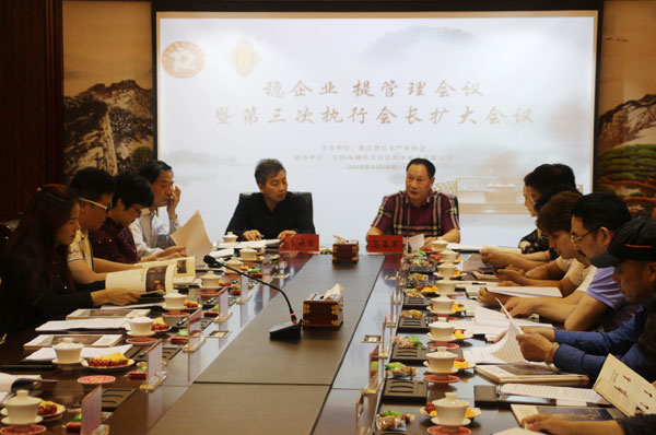 红木企业管理改革的“御乾堂经验”