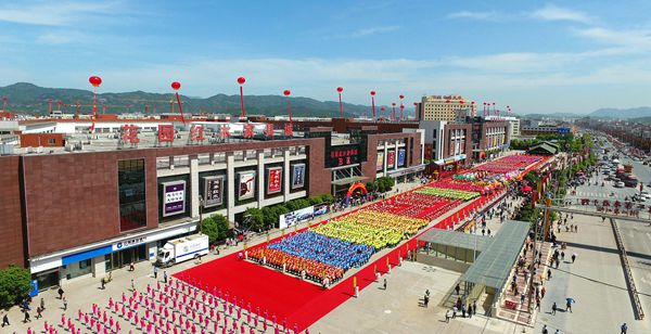 花园红木家具展销会,向世界展示花园红木文化、工匠精神、大师作品 花园红木家具展销会,向世界展示花园红木文化、工匠精神、大师作品