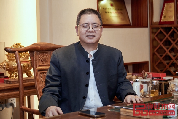 曾祥浓,洪祥轩红木董事长 曾祥浓,洪祥轩红木董事长