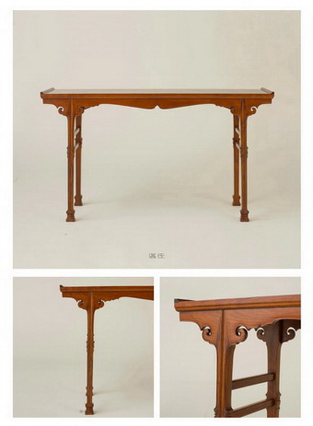 区氏家具 剑腿翘头案 黄花梨(楠木心板) 长:147cm 宽:39cm 高:83cm A huanghuali recessed trestle-leg table, qiaotou’an 区氏家具 剑腿翘头案 黄花梨(楠木心板) 长:147cm 宽:39cm 高:83cm A huanghuali recessed trestle-leg table, qiaotou’an