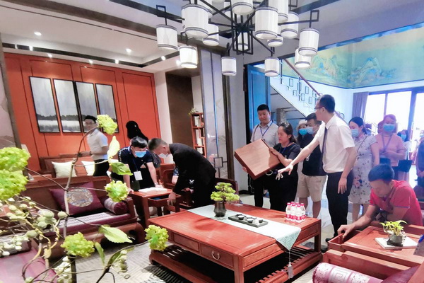 中山红木经销商大会优选品牌火爆招商  助力红木市场复苏