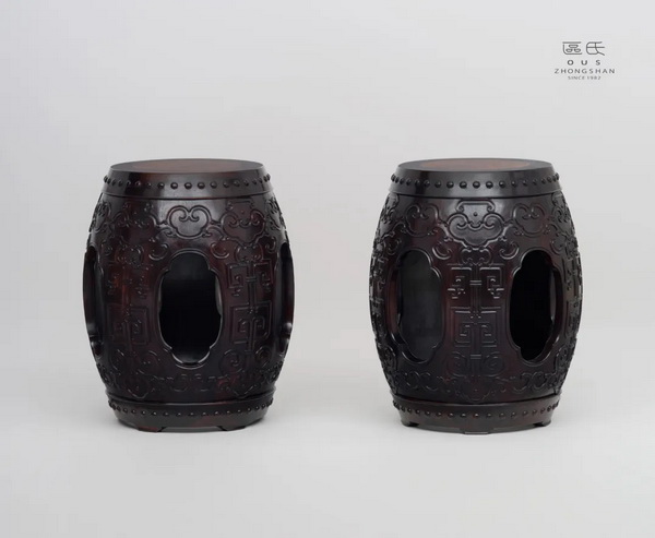 区氏家具 浮雕五开光鼓凳 小叶紫檀 直径:35cm 高:52cm AZitan Anaglyph stool 区氏家具 浮雕五开光鼓凳 小叶紫檀 直径:35cm 高:52cm AZitan Anaglyph stool