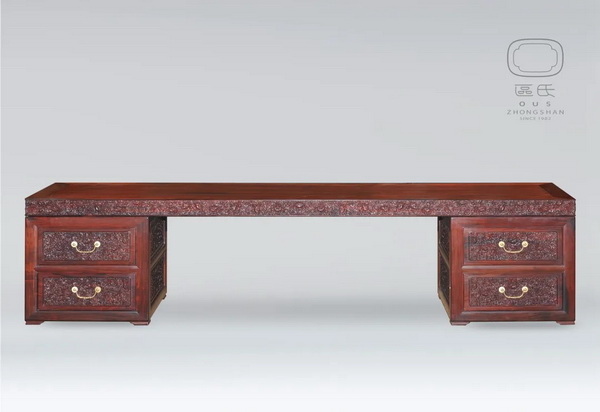 区氏家具 雕四季花电视柜 酸枝 长:240cm 宽:50cm 高:51cm A Suanzhi Concave Waist Dragon table 区氏家具 雕四季花电视柜 酸枝 长:240cm 宽:50cm 高:51cm A Suanzhi Concave Waist Dragon table