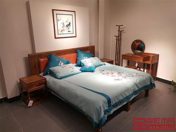 轩禾殿红木：怡然大床