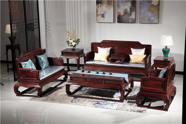 喜迎红推进水性油漆工艺，再攀行业高峰!