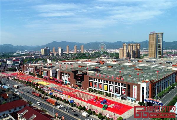 花园红木家具城开业十周年庆典暨2020中国·花园红木家具展销会隆重举行.jpg 花园红木家具城开业十周年庆典暨2020中国·花园红木家具展销会隆重举行.jpg
