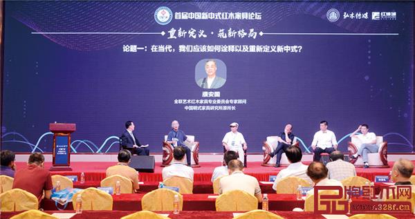 论坛形式多样,从专家大咖主题分享、同台对话到专题讲座 论坛形式多样,从专家大咖主题分享、同台对话到专题讲座