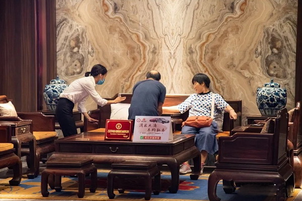 热度不一般！中山大型红木厂家直销节落幕，国庆创销售高峰
