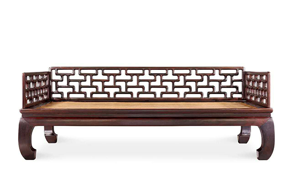 一周红木天下事：明末清初紫檀曲尺围子罗汉床2300万元落槌|第141期