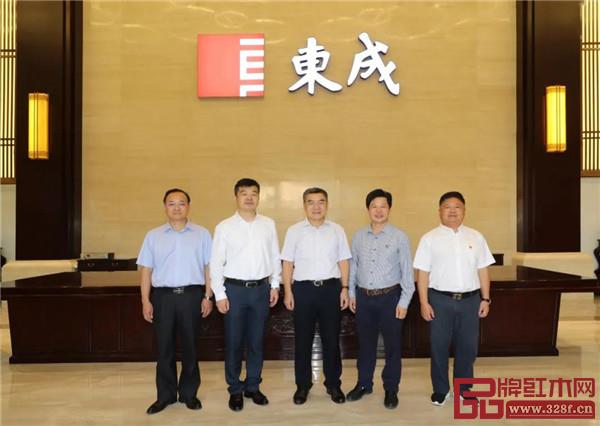 东成红木 东成红木