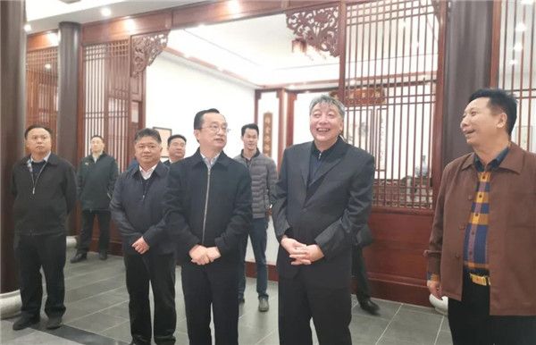 东成红木