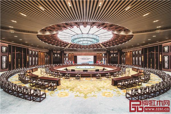 从G20杭州峰会开始,四年八次,明堂红木多次在世界舞台代言中国红木.jpg 从G20杭州峰会开始,四年八次,明堂红木多次在世界舞台代言中国红木.jpg