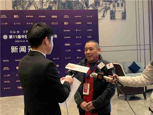 见证品牌高光时刻，华厦·大不同荣获“红木家具十大受欢迎品牌”
