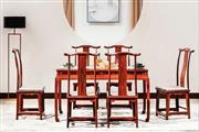 巧夺天工红木：明式餐桌配官帽餐椅