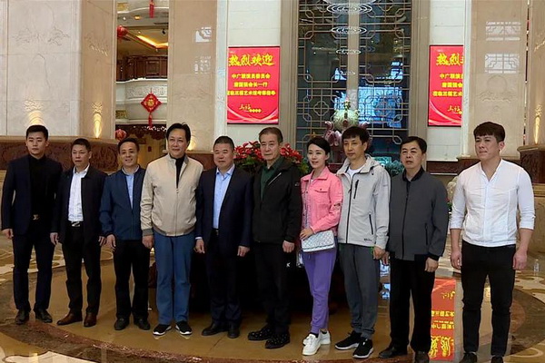 知名演员唐国强一行来仙游调研红木产业