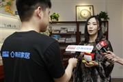 “黑胶天后”郭宴谈红古轩新中式红木家具：时尚艺术 贴近都市生活