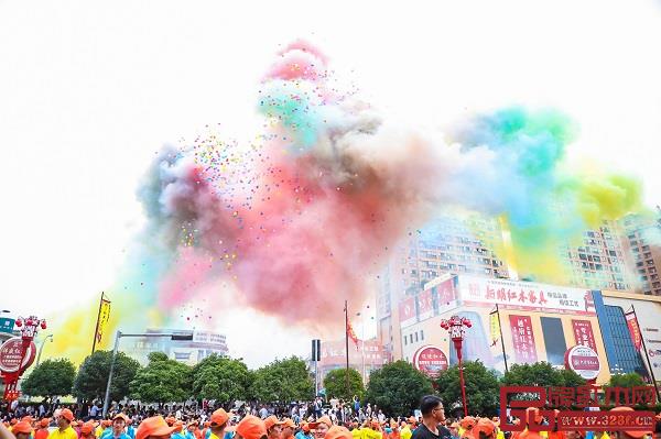 第六届中国·花园红木文化节开幕式圆满举行 第六届中国·花园红木文化节开幕式圆满举行