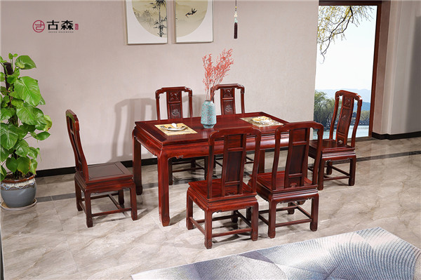 红酸枝家具好不好？该如何选择厂家品牌？