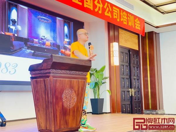 卓木王总裁杜长江先生 卓木王总裁杜长江先生