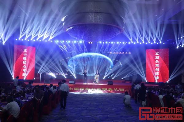 广东省家具协会第七届理事会就职典礼暨三十周年庆典隆重举行 广东省家具协会第七届理事会就职典礼暨三十周年庆典隆重举行