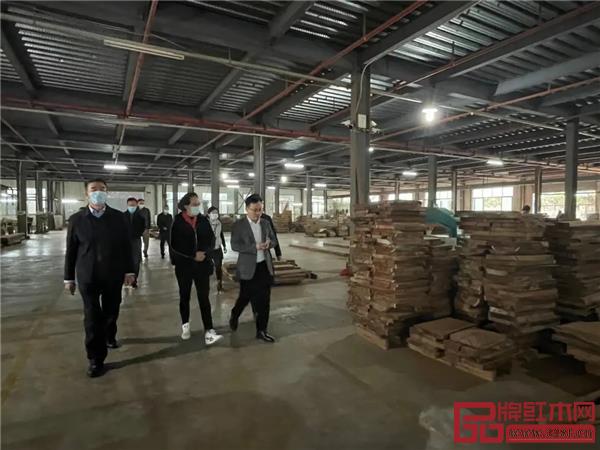 雄业家具 雄业家具
