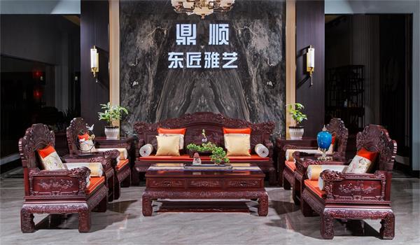 鼎顺红木：专注红酸枝精品家具走进“千万家”！