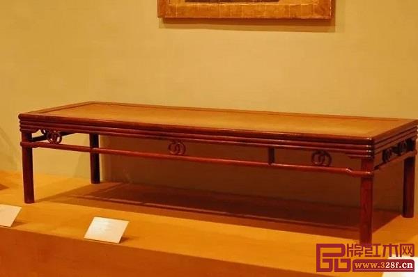 美国檀香山博物馆收藏的中国古典黄花梨家具之一 美国檀香山博物馆收藏的中国古典黄花梨家具之一