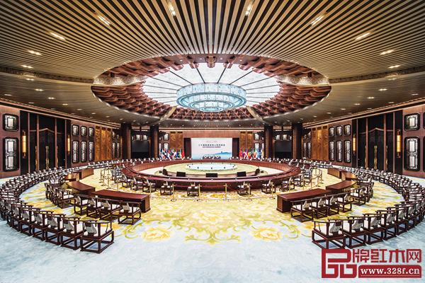 从杭州G20峰会到西安十四运会，明堂红木十二次让红木家具站上国际会议舞台