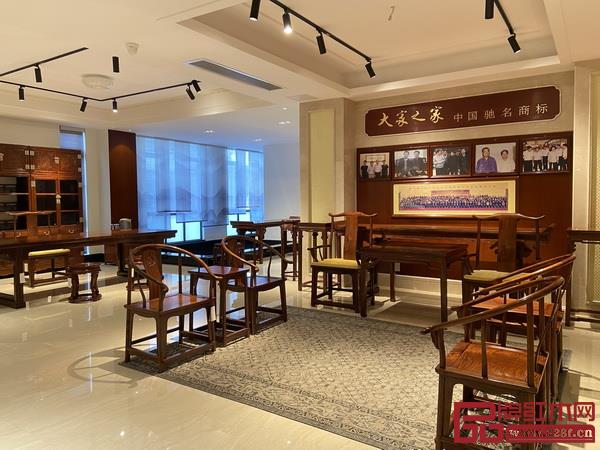 大家之家·中国工艺美术大师林庆财黄花梨珍藏馆 大家之家·中国工艺美术大师林庆财黄花梨珍藏馆