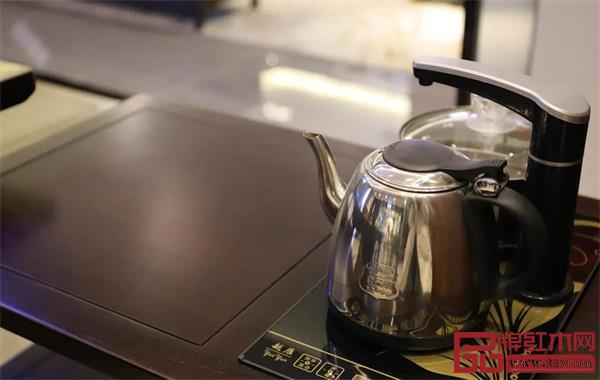 中信红木:君道茶台,袅袅茶香中的闲适惬意 中信红木:君道茶台,袅袅茶香中的闲适惬意