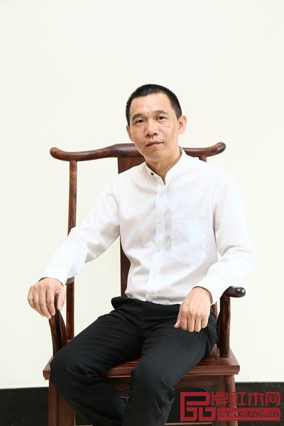 中国传统工艺大师、波记家具董事长伍建波 中国传统工艺大师、波记家具董事长伍建波