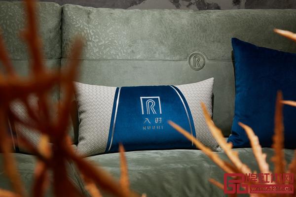 入时家居，融合当代审美，演绎出全新的风情