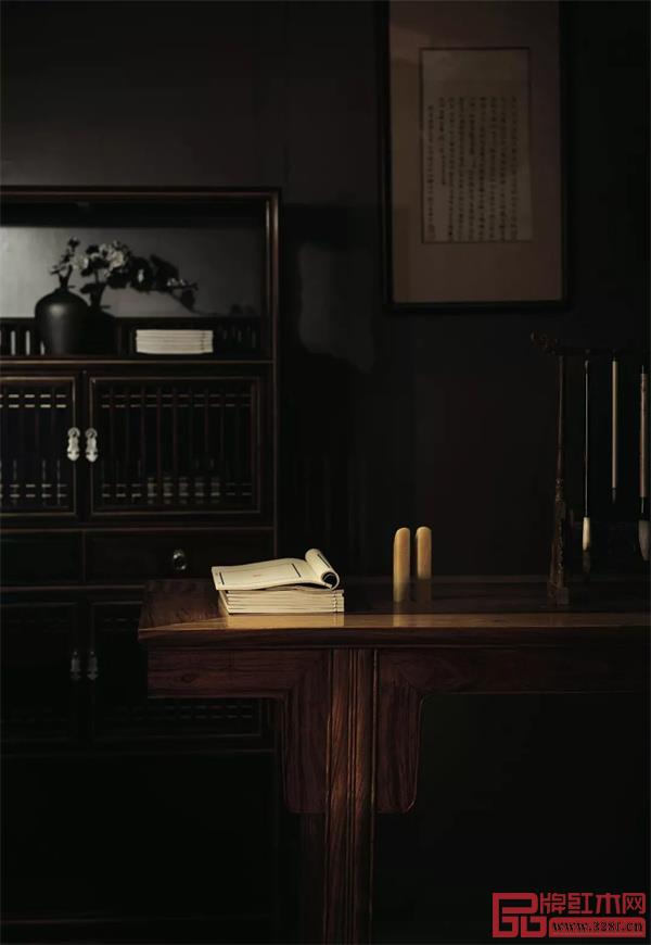 中信红木:中式之美,在几案 中信红木:中式之美,在几案