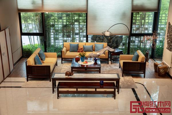 明堂红木以用户需求为核心,持续为用户打造高品质生活.jpg 明堂红木以用户需求为核心,持续为用户打造高品质生活.jpg