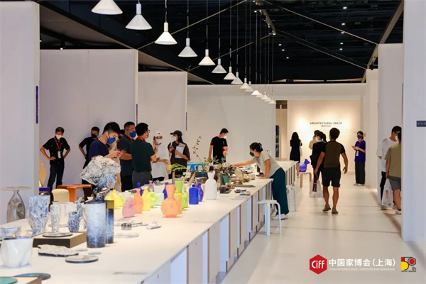引领物联网时期智慧家庭，2019CES的看点都在这—万维家电网
