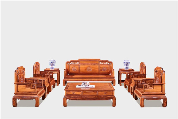 三点，打造浪漫而精致的专属空间