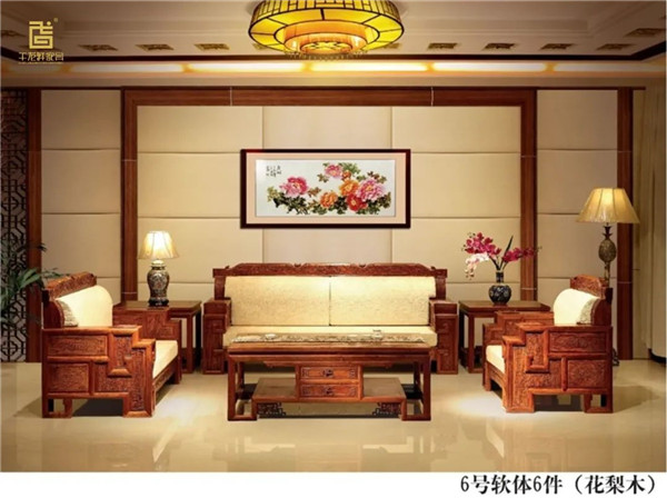 【干龙轩家具】秋季家具发出“声响”？别害怕！这属于正常现象！