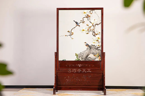巧夺天工红木： 花鸟藏屏风，半遮半掩风雅留