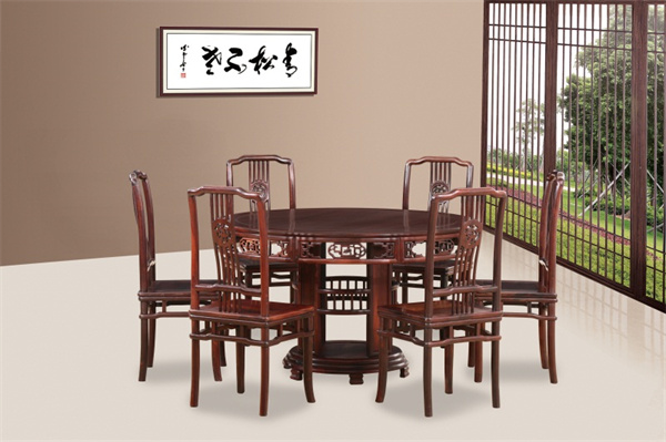 【干龙轩家具】圆桌还是方桌，三招教你挑选合适餐桌