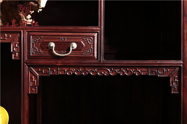 红酸枝家具：东方神韵，永不落伍的魅力