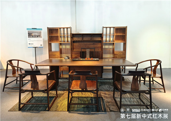 云吉智造畅销精品奖“金奖”获奖产品——《盾派茶台》 云吉智造畅销精品奖“金奖”获奖产品——《盾派茶台》