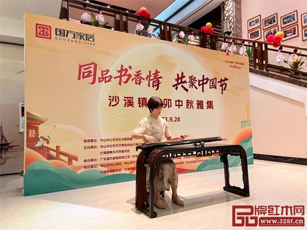 艺术家们在现场为现场观众施展才情 艺术家们在现场为现场观众施展才情