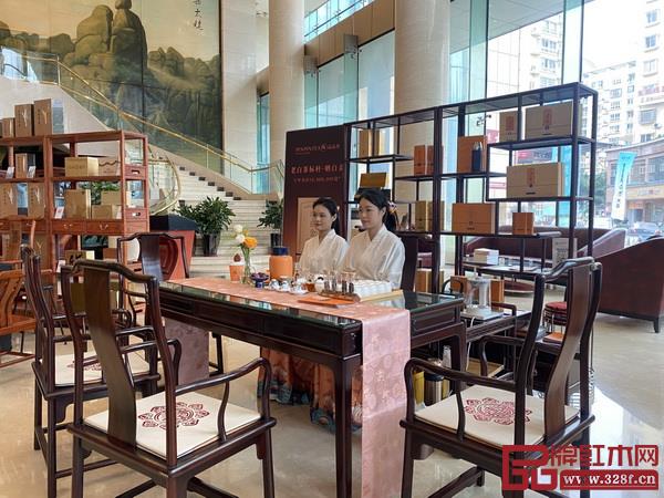凹凸传奇红木在2023首届国际白茶大会现场备受关注 凹凸传奇红木在2023首届国际白茶大会现场备受关注