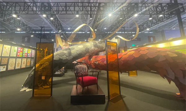 卓木王参展作品《云逸》休闲椅 卓木王参展作品《云逸》休闲椅