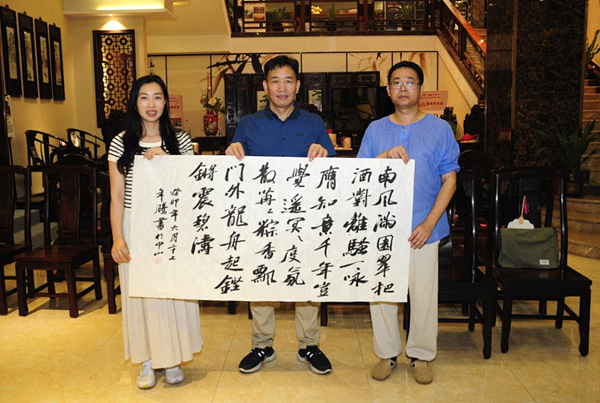 沙溪书法协会即场赋诗挥毫