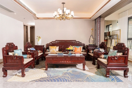 巧夺天工红木：红木雅室显华彩，古韵空间展新辉