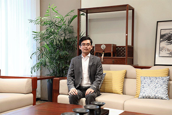 明堂家居副总经理厉飞进接受品牌红木专访 明堂家居副总经理厉飞进接受品牌红木专访